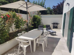 Appartement avec terrasse, 2 chambres, proche plage - 4 pers - FR-1-494-198